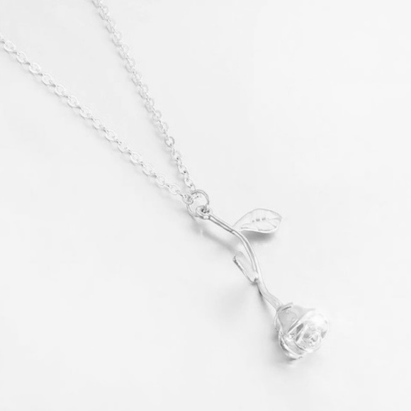 2/$22 Silver Rose Necklace, Beautiful & Dainty, NEW - Picture 2 of 3